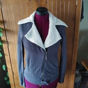 A Splendid Cropped Cotton& Faux Lambs Wool Jacket